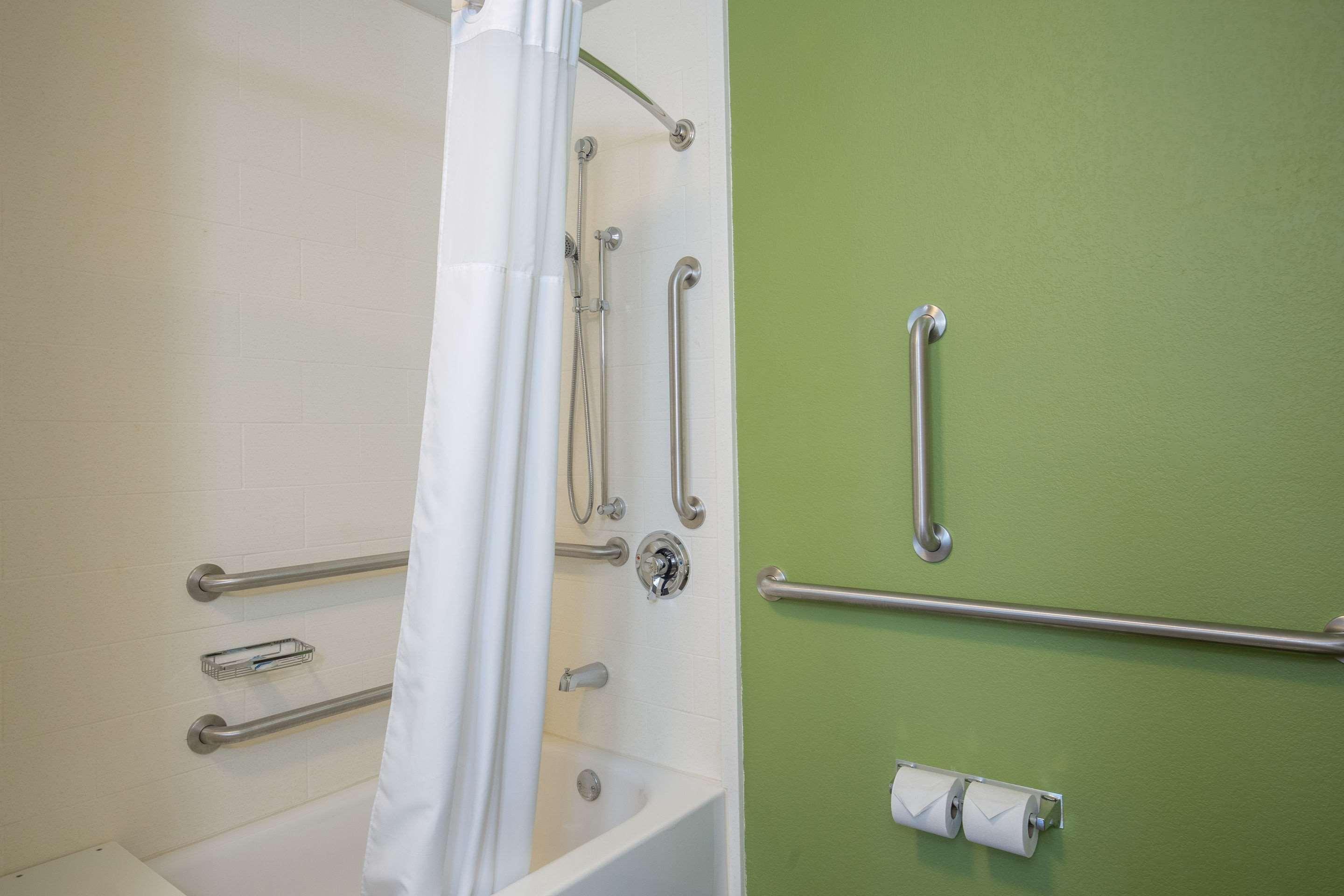 אינגלסייד Sleep Inn & Suites מראה חיצוני תמונה