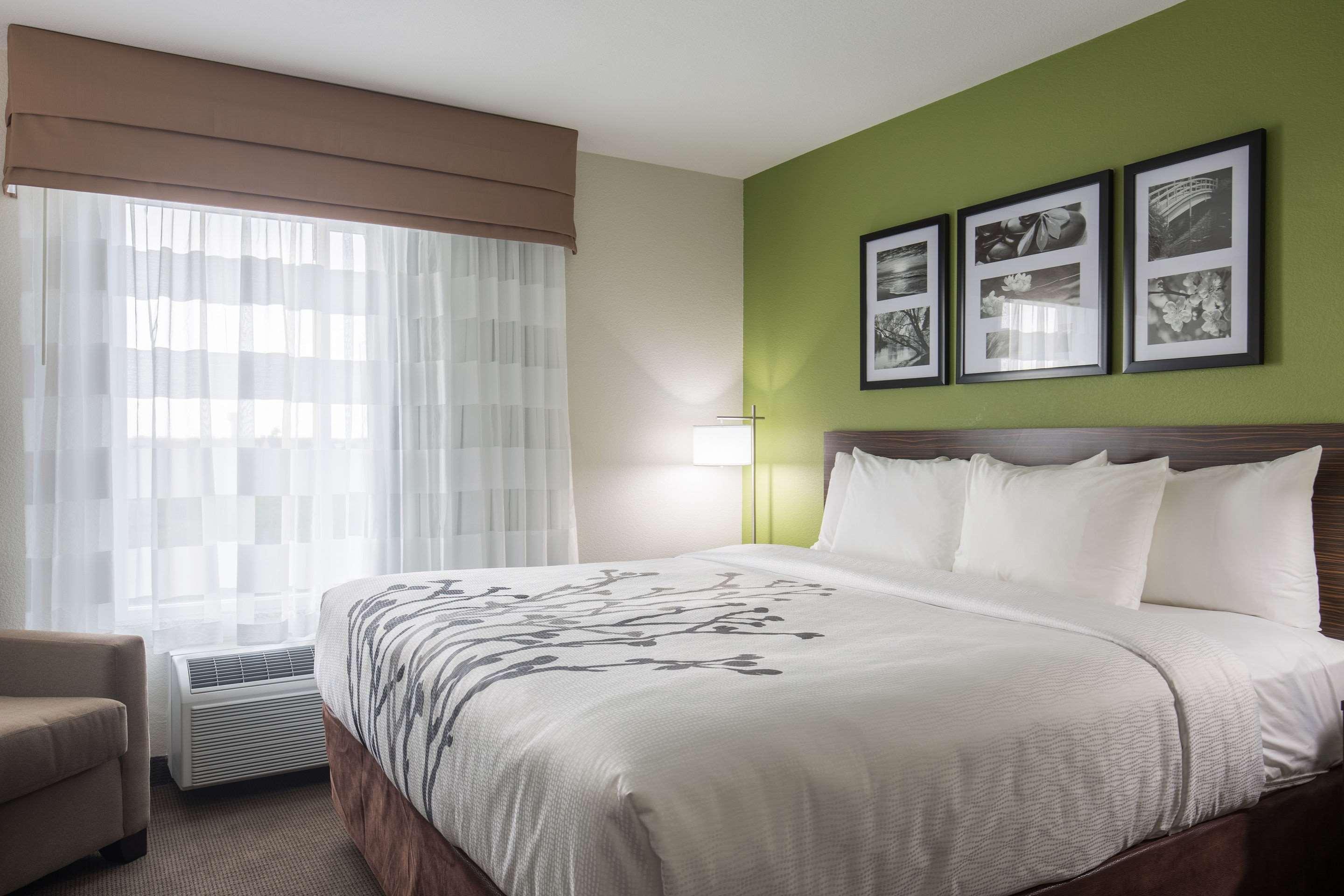 אינגלסייד Sleep Inn & Suites מראה חיצוני תמונה