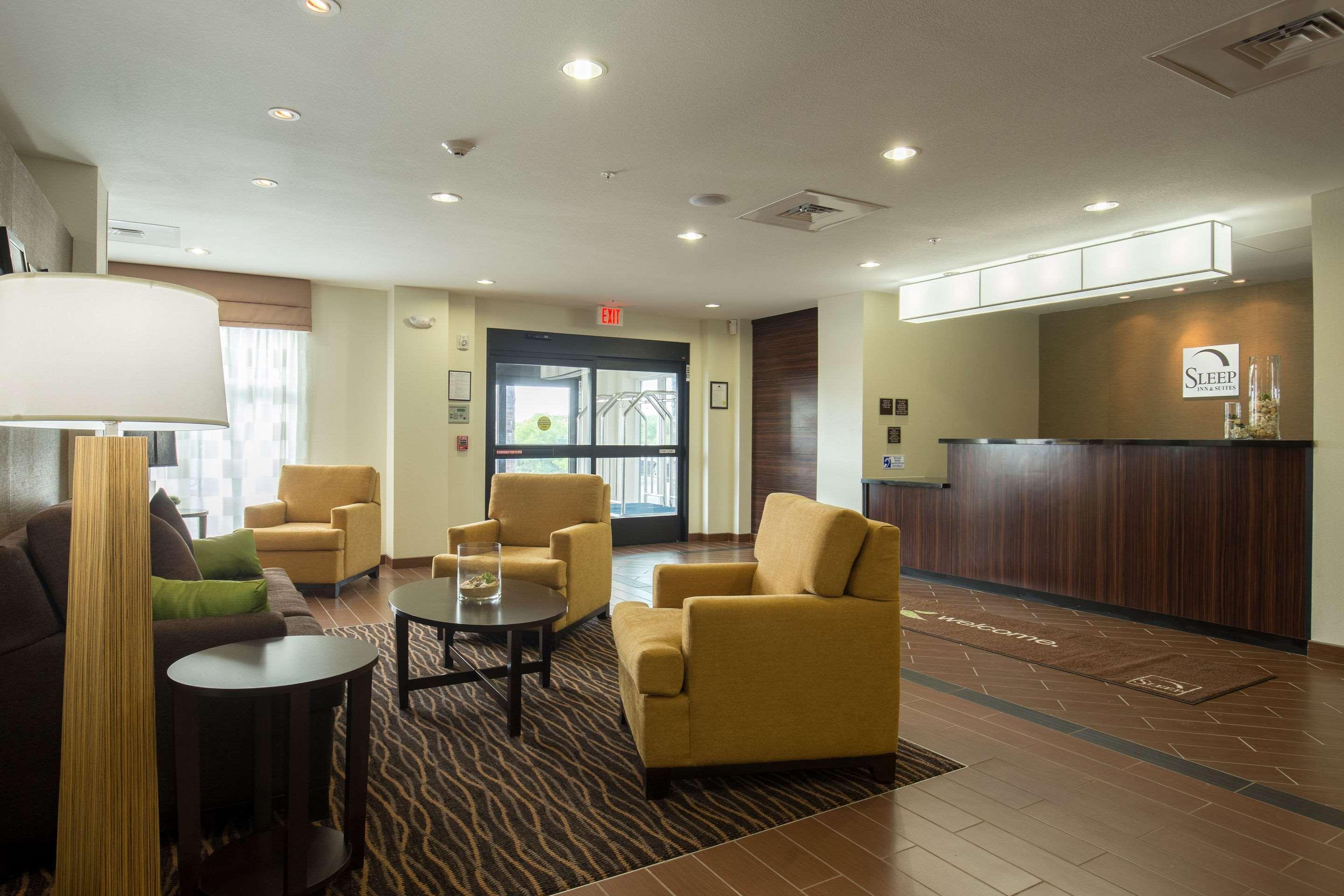 אינגלסייד Sleep Inn & Suites מראה חיצוני תמונה