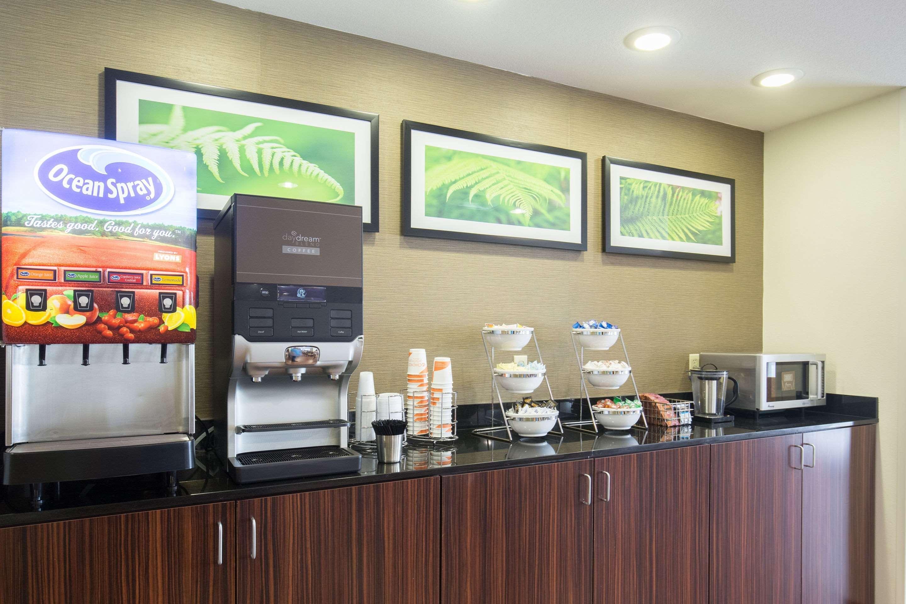 אינגלסייד Sleep Inn & Suites מראה חיצוני תמונה
