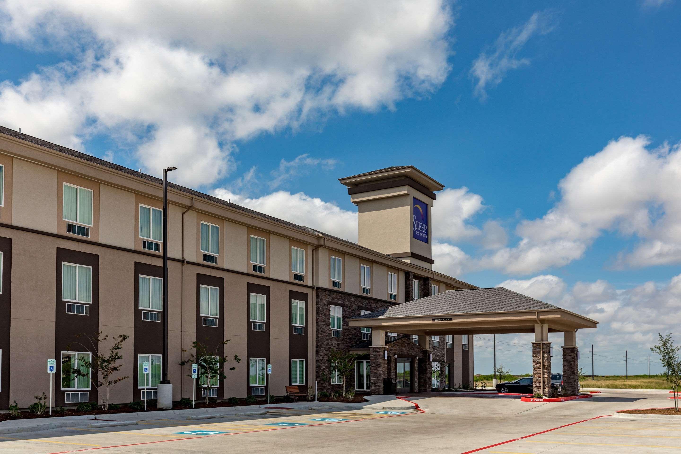 אינגלסייד Sleep Inn & Suites מראה חיצוני תמונה