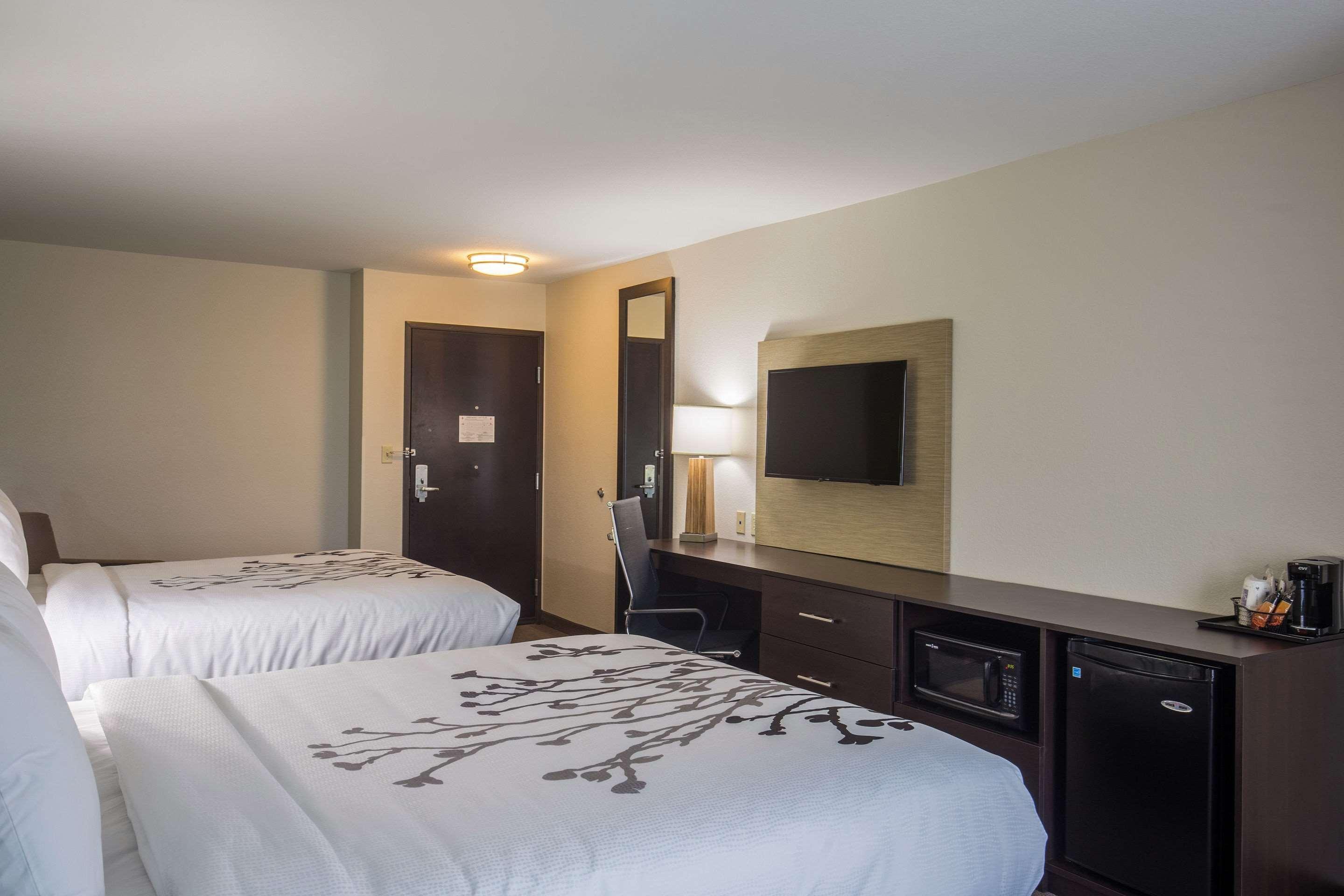 אינגלסייד Sleep Inn & Suites מראה חיצוני תמונה