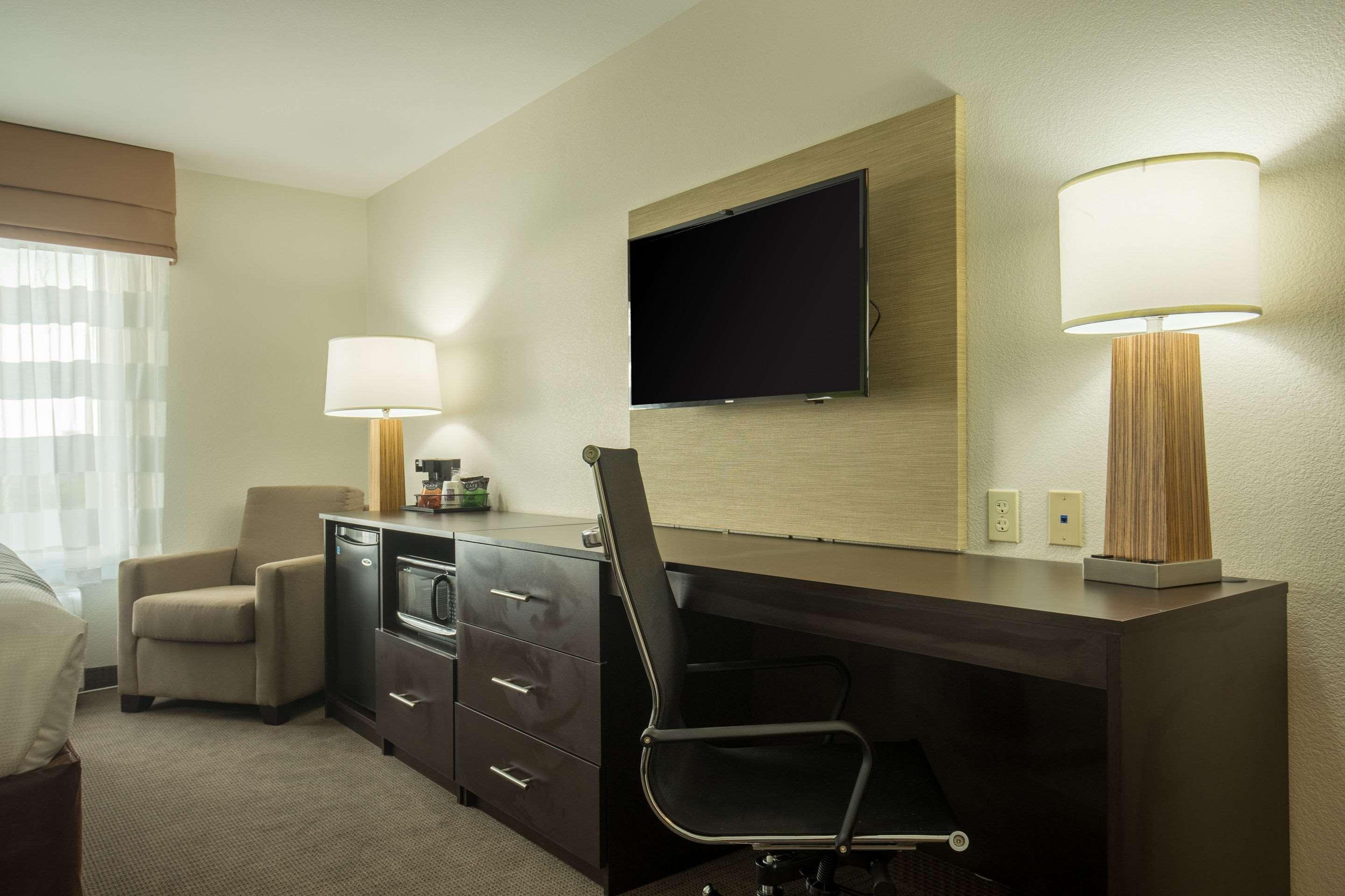 אינגלסייד Sleep Inn & Suites מראה חיצוני תמונה