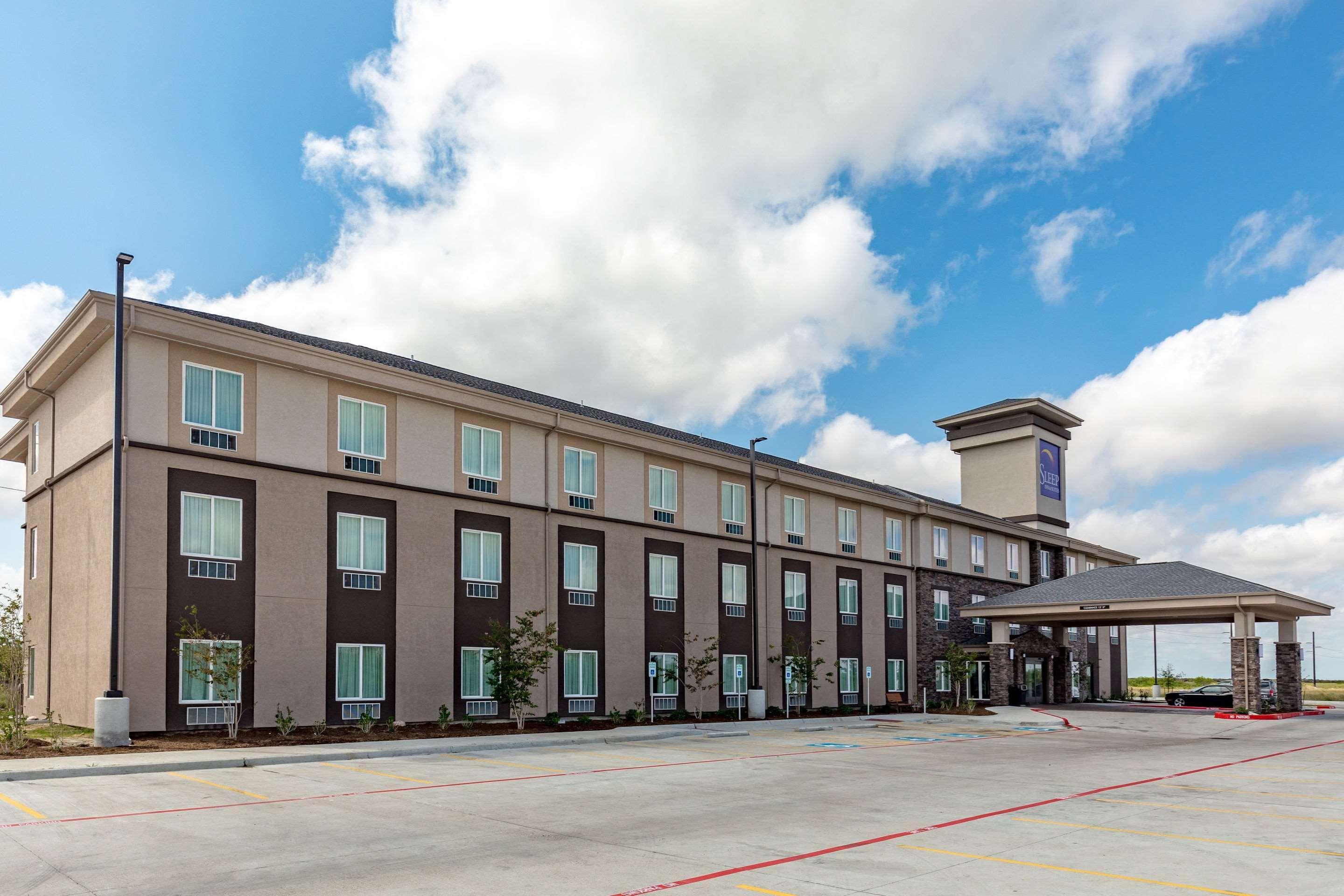 אינגלסייד Sleep Inn & Suites מראה חיצוני תמונה