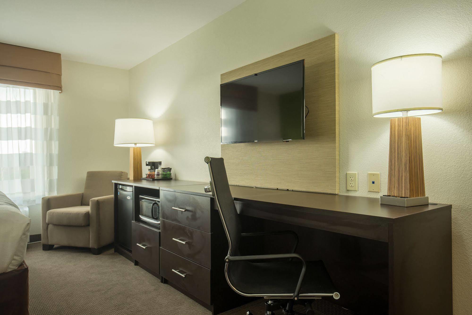 אינגלסייד Sleep Inn & Suites מראה חיצוני תמונה