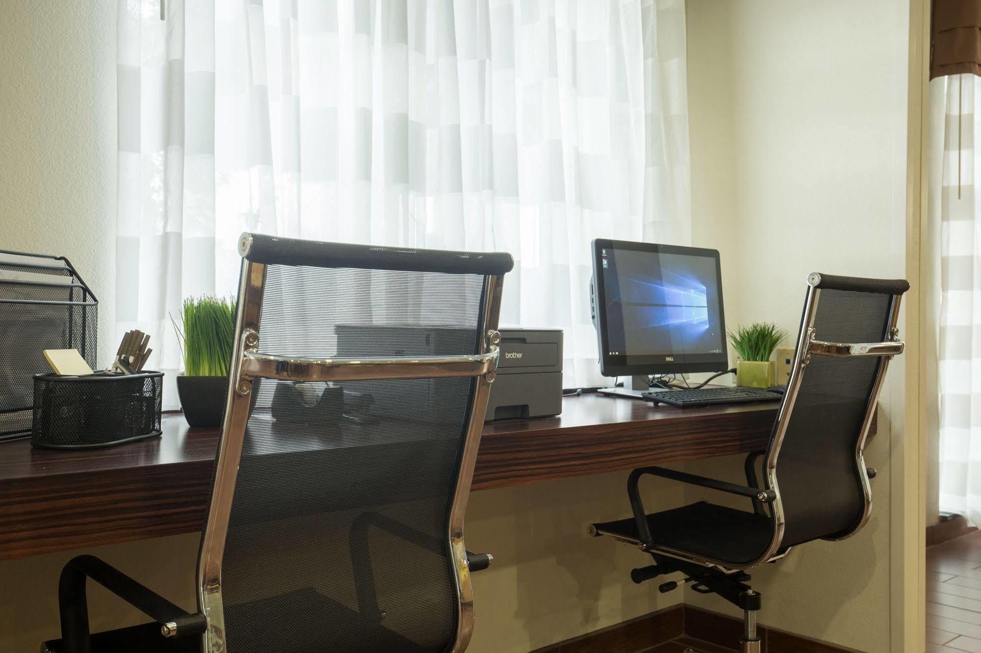 אינגלסייד Sleep Inn & Suites מראה חיצוני תמונה